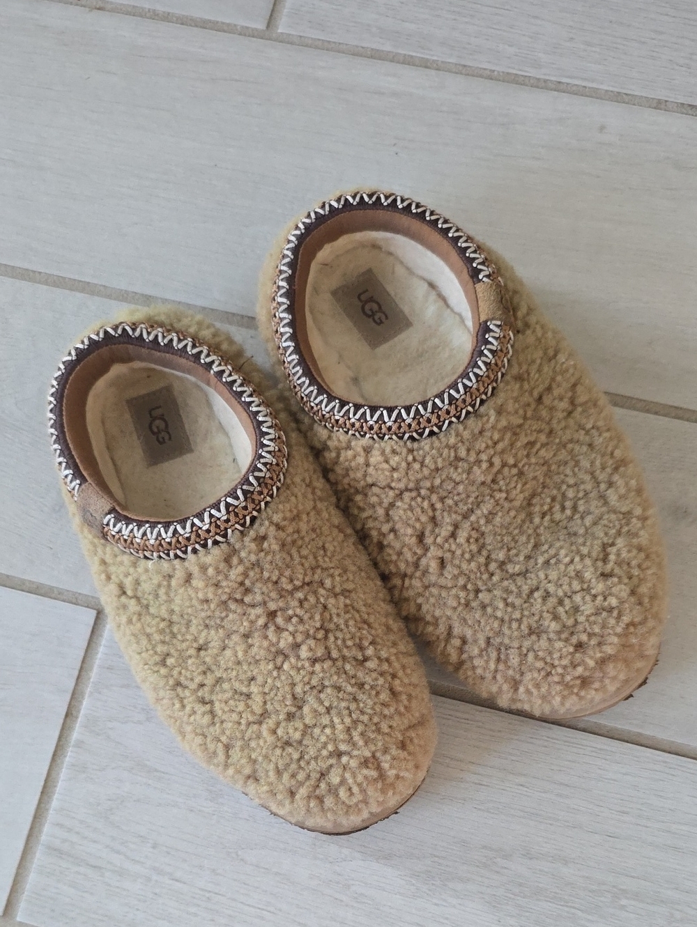 UGG Tasman Maxi Curly slippers in chestnut